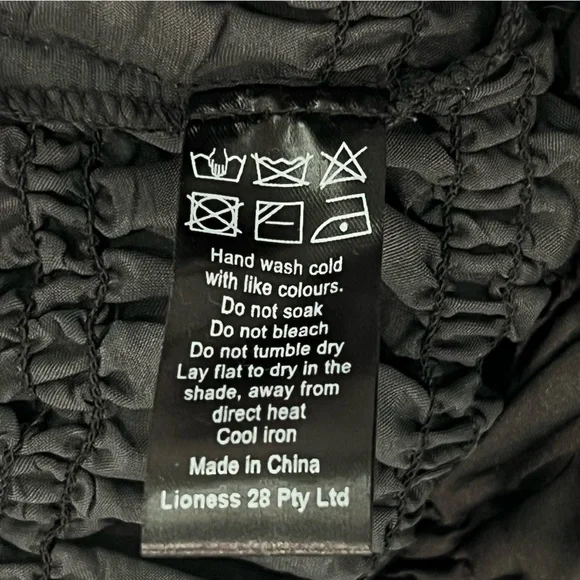 LIONESS NWT Guccio Mini Dress in Onyx Black Small Ruched Stretchy LBD - Picture 8 of 8